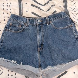 Never worn!! Levi’s - Jean shorts - size 12